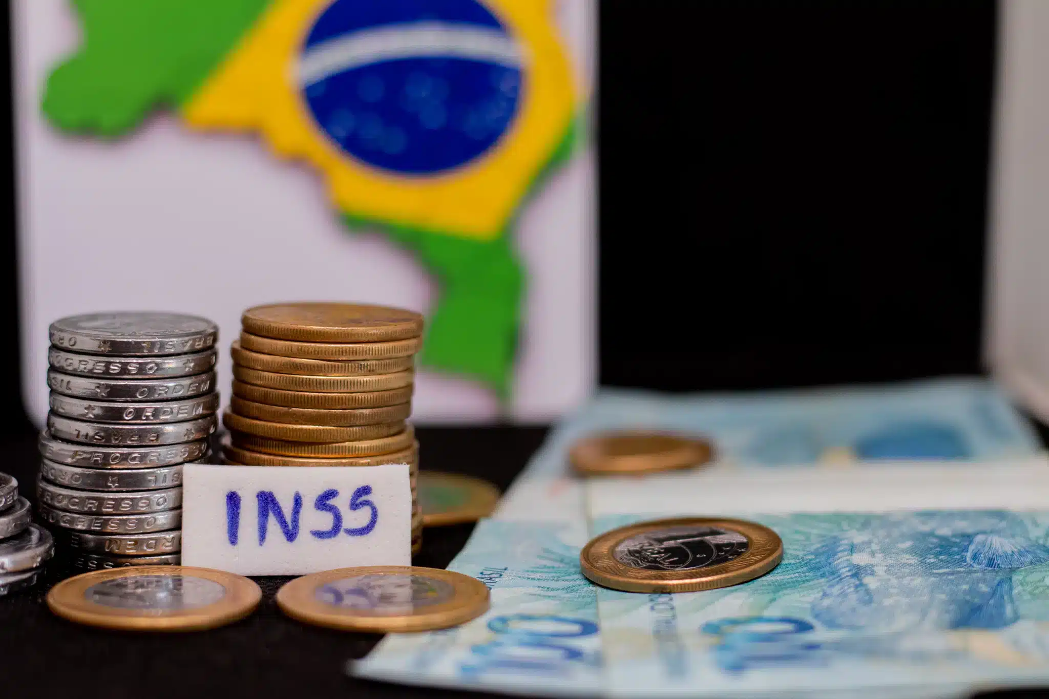 Como contribuir sozinho com o INSS em 2024? Confira agora