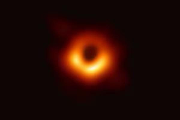 Cientistas revelam descoberta surpreendente: o objeto mais luminoso do Universo foi encontrado!
