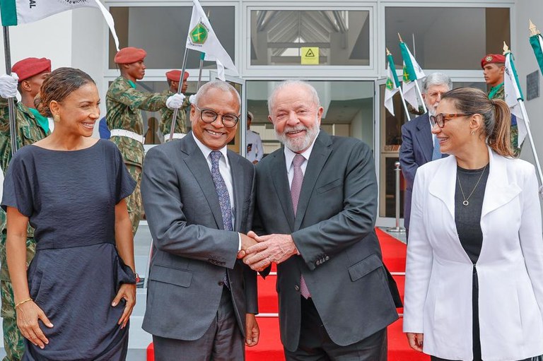 ALERTA: Sob COBRANÇA, Lula tenta REATIVAR estratégia diplomática com continente africano