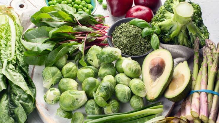 Descubra o Segredo do envelhecimento com Saúde: Conheça a Vitamina que Poucos Conhecem!