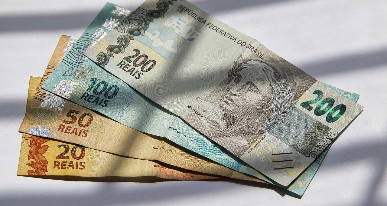 Novo Salário Mínimo de R$ 1.856,00 APROVADO – Veja quem terá direito de receber