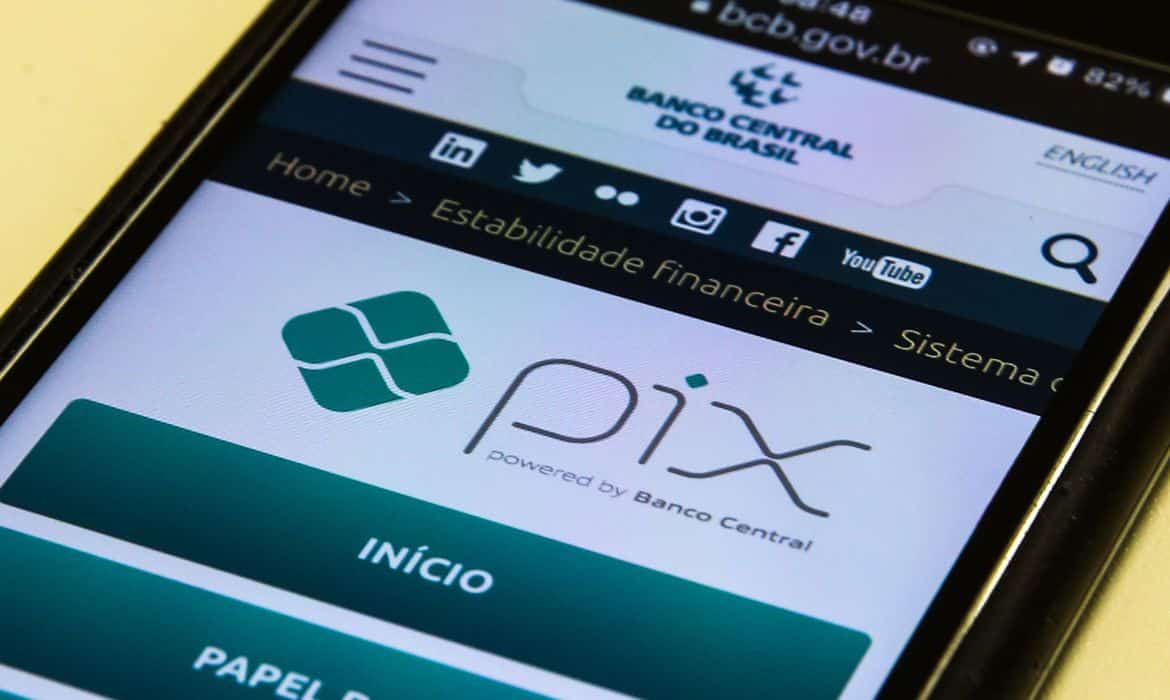Pix conquista o Brasil: Sete em cada dez já utiliza o sistema de pagamentos instantâneos