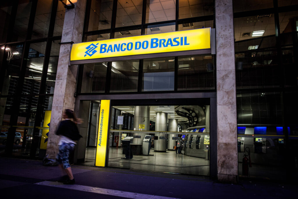 fachada da agência banco do brasil
