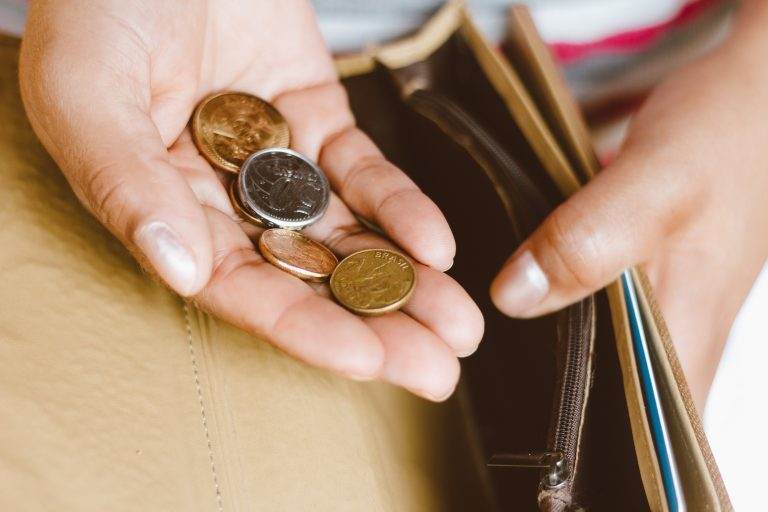 Salário mínimo é referência para os benefícios da Previdência Social (Fonte: Reprodução Google)