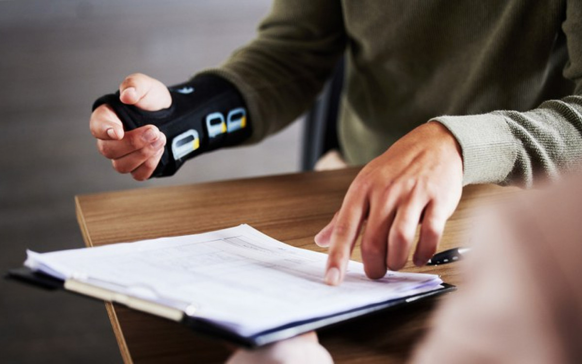 INSS esclarece as condições necessárias para a concessão do auxílio acidente. (Fonte: Reprodução Google)