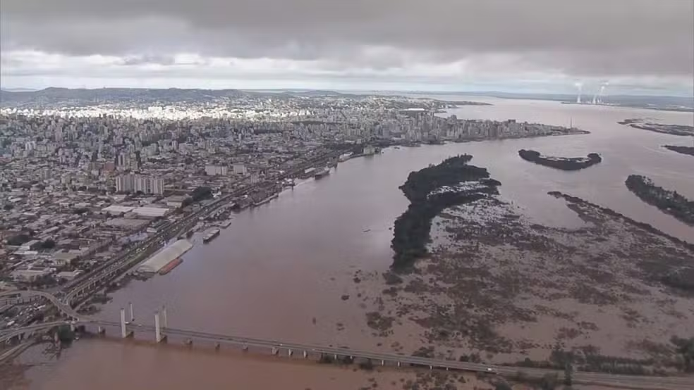 Vista aérea de Porto Alegre após alagamentos — Foto: Reprodução/TV Globo (Fonte: Reprodução Google)