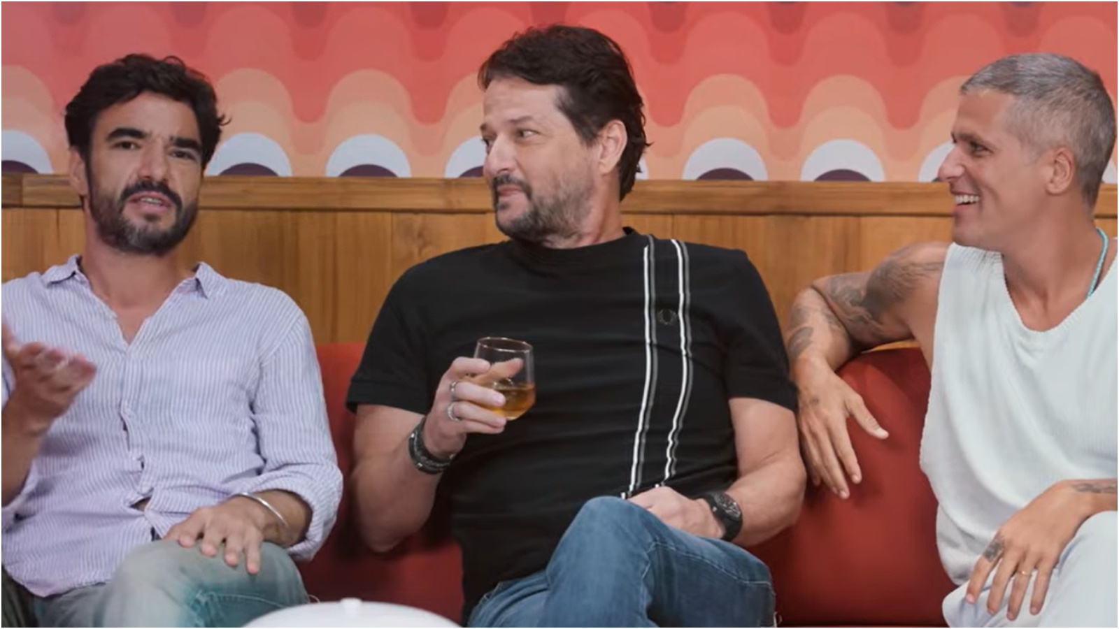 Ator da Globo Fica Chocado com Tamanho do Órgão Genital de Colega – ‘Foi Algo Absolutamente Absurdo!’ (Fonte: Surubaum)