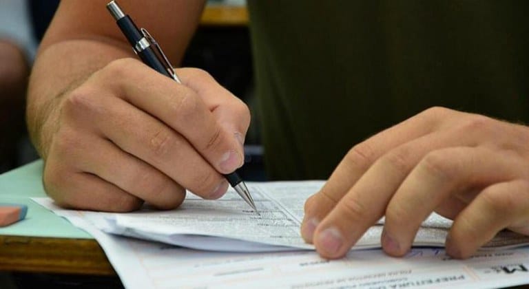 OPORTUNIDADE: Concurso aberto paga salários de até R$ 8.000! Veja como se inscrever